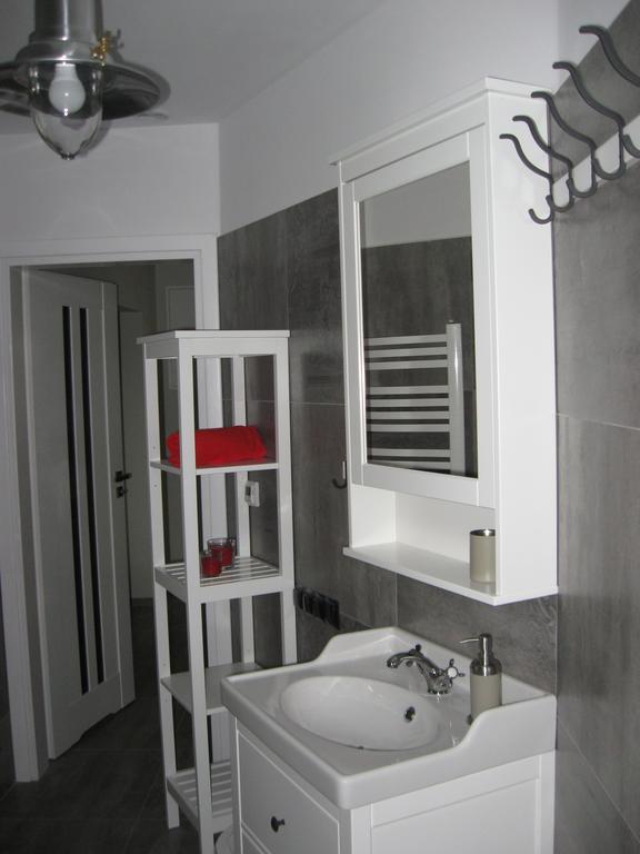 Mikołajki Mleczarnia Z Prywatnym Jacuzzi 빌라 외부 사진